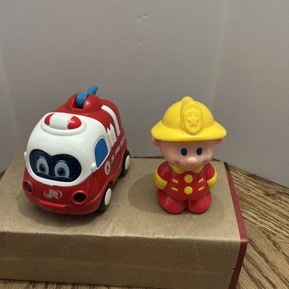 Fireman Fire truck Toy Lot Rescue Jr‎ Fire Dept Batteries Untested - Picture 2 of 6